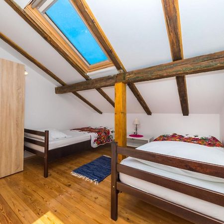 Apartment Nina Stobrec Bagian luar foto
