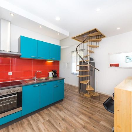 Apartment Nina Stobrec Bagian luar foto