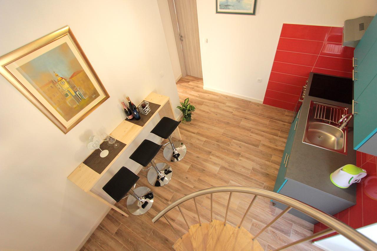 Apartment Nina Stobrec Bagian luar foto