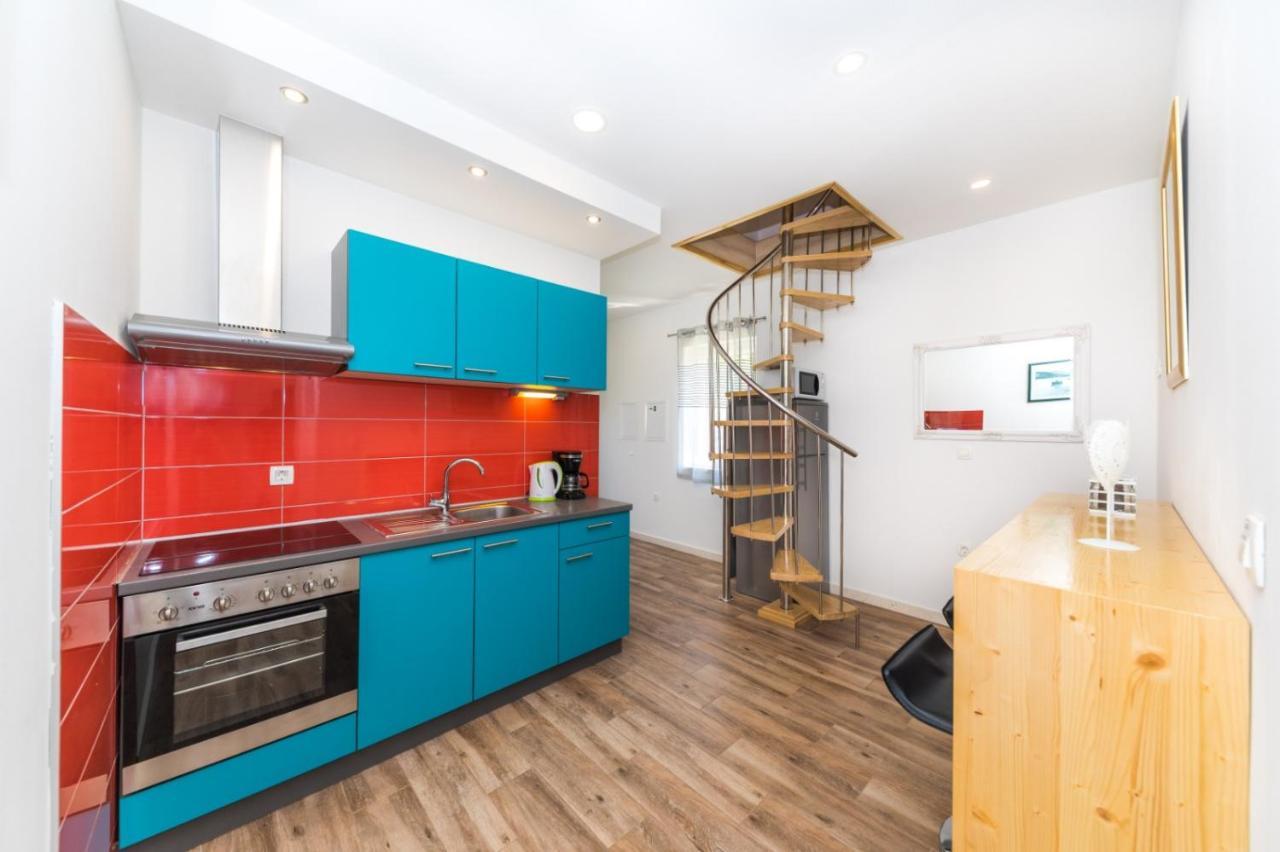 Apartment Nina Stobrec Bagian luar foto
